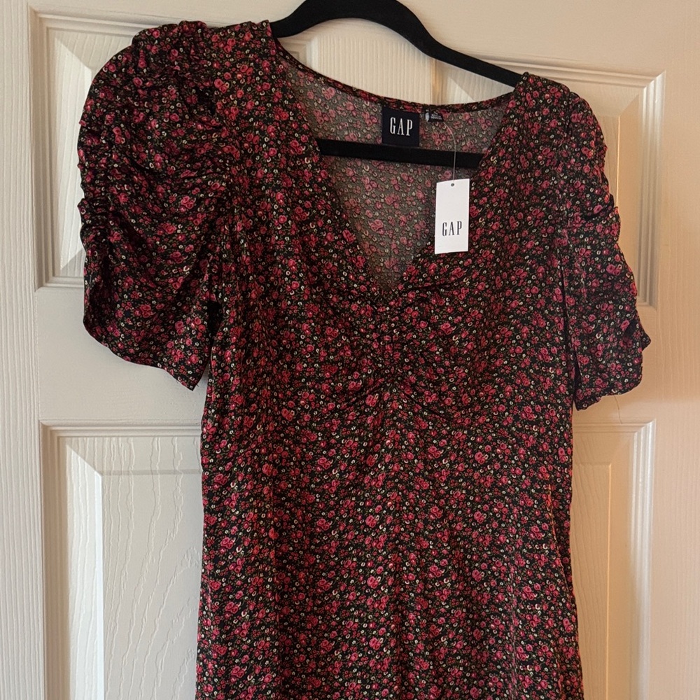 GAP Black and Red Floral Dress